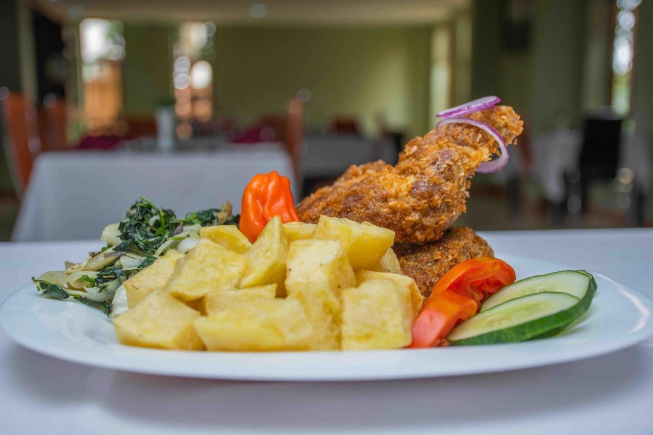 Panone Hotel Boma Boma la Ngombe Екстер'єр фото